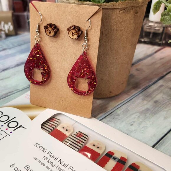 Color Street Christmas Santa Press On Nail Design - Picture 5 of 6